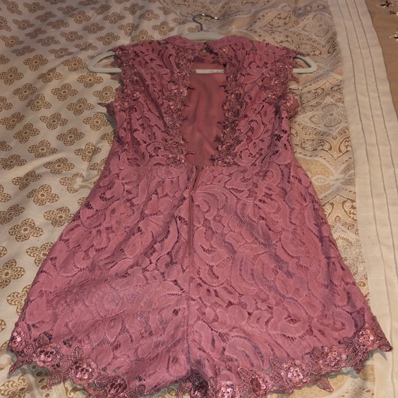 Pink lace romper - only worn twice - Picture 2 of 2